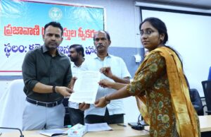 పని ప్రదేశాలలో మహిళలకు పోష్ చట్టం రక్షణ కవచం