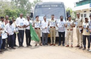 గిరి దర్శక్ పర్యాటక గైడ్లకు శిక్షణ